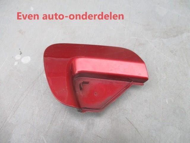 voorbumper afdektkapje sleepoog toyota yaris  P 13, Auto-onderdelen, Overige Auto-onderdelen, Toyota, Gebruikt, Ophalen of Verzenden