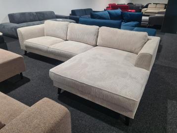 Nieuwe trendy hoekbank loungebank natuurkleur ribstof  beschikbaar voor biedingen