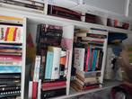 Goede boeken en kast, Ophalen of Verzenden, Zo goed als nieuw
