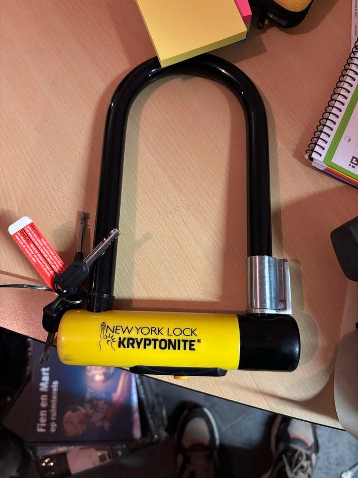 Kryptonite Fietsslot - Hoog Veiligheidsniveau, Fietsen en Brommers, Fietsaccessoires | Fietssloten, Nieuw, Beugelslot, Ophalen of Verzenden