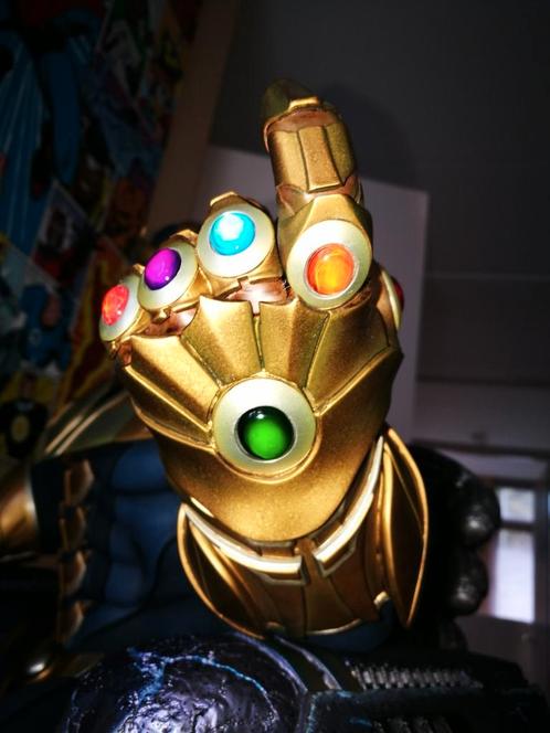 Sideshow premium marquette thanos on throne 1:4, Verzamelen, Beelden en Beeldjes, Zo goed als nieuw, Overige typen, Ophalen of Verzenden