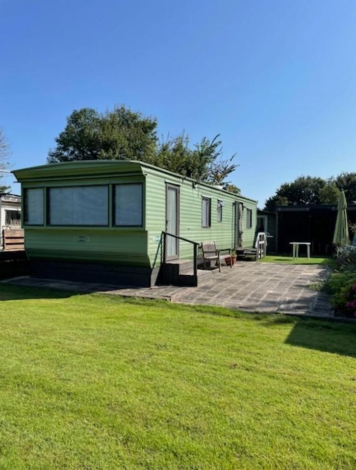 Nette stacaravan in Blokzijl, Caravans en Kamperen, Stacaravans, Ophalen