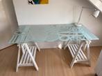 Bureau ikea, Huis en Inrichting, Ophalen, Zo goed als nieuw