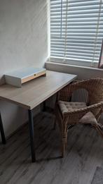 IKEA bureau + rotan stoel + organizer, Huis en Inrichting, Tafels | Eettafels, Ophalen, 50 tot 100 cm, Tot twee personen, 50 tot 100 cm