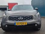 Infiniti fx35 Grijs bijna nog een jaar APK inruil mogelijk, Auto's, Automaat, 3696 cc, Zwart, Leder