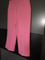 Roze  Broek - LES, Kleding | Dames, Broeken en Pantalons, Maat 38/40 (M), Ophalen of Verzenden, Zo goed als nieuw, Driekwart
