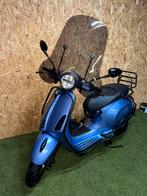 PIAGGIO VESPA SPRINT 2017 BLAUW KENTEKEN, Fietsen en Brommers, Scooters | Vespa, Ophalen, Overige modellen, Zo goed als nieuw