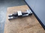 Zware T.E.K. Machineklem 200 x 355mm , Machine vise TEK, Ophalen of Verzenden, Zo goed als nieuw, Freesbank