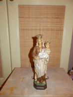 Maria met kind jezus op haar arm beide gekroond.26 cm hoog., Ophalen of Verzenden