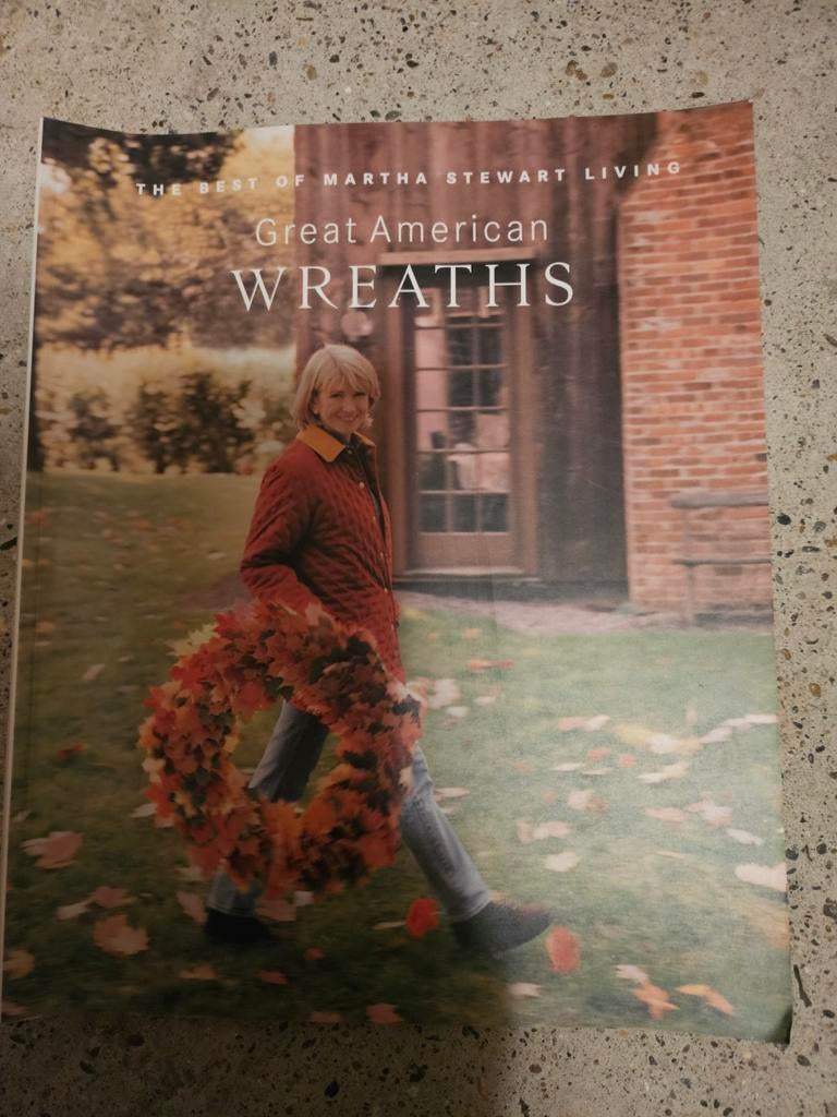 Boek: Great American Wreaths - Martha Stewart, Boeken, Ophalen of Verzenden, Gelezen, Scrapbooking en Knutselen, Martha Stewart