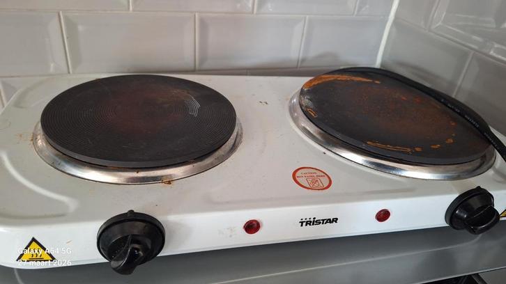 Sharp Magnetron en Tristar 2-pits elektrische kookplaat, Witgoed en Apparatuur, Magnetrons, Gebruikt, Vrijstaand, Magnetron, 45 tot 60 cm