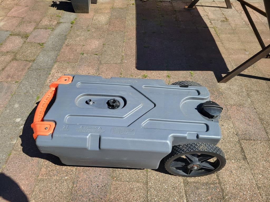 Verrijdbare vuilwatertank 80 liter, Ophalen, Gebruikt