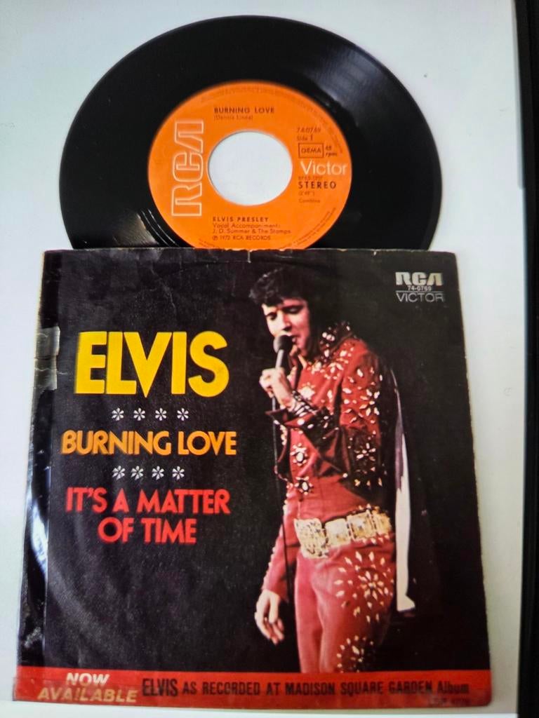 Elvis Presley - Burning Love / It's A Matter Of Time, Ophalen of Verzenden