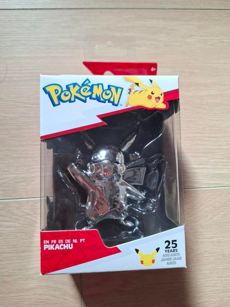 Silver Pikachu Figure - Pokemon 25th Celebration, Ophalen of Verzenden, Zo goed als nieuw