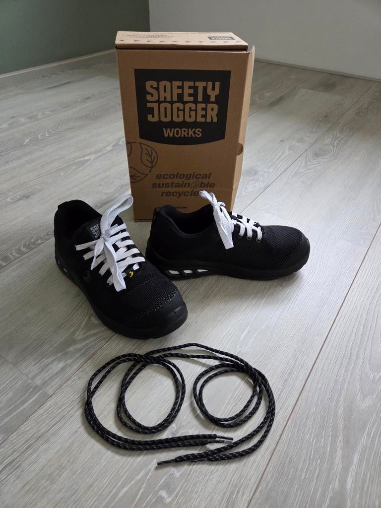 Veiligheidsschoenen sneakers. Met stalen neus maat 38, Ophalen of Verzenden