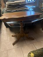 Antieke bijzettafel met gedraaide poot, Ophalen of Verzenden