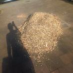 Grote berg houtsnippers voor tuin of pad, Tuin en Terras, Overige Tuin en Terras, Ophalen of Verzenden