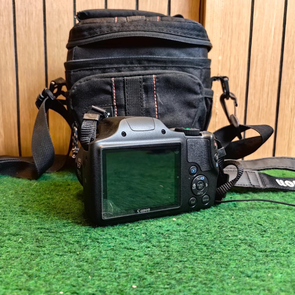 Canon SX540HS Digitale Camera - In Nette Staat, Canon, Zo goed als nieuw, Support@canon.com, 30-2, Shimomaruko 3-chome, Ohta-ku
Tokyo 146-8501
Japan