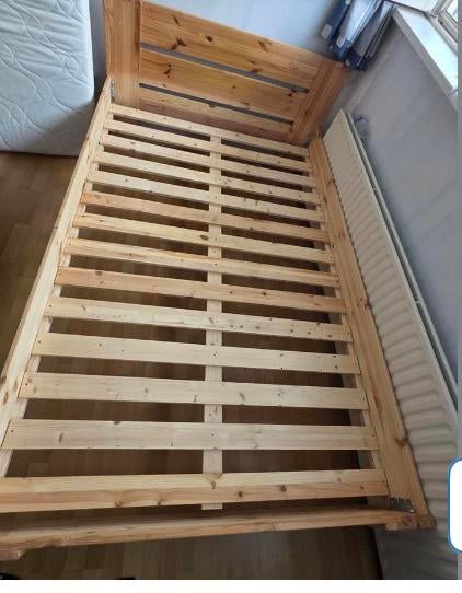 GEZOCHT: Bedframe 140 x 220 cm liefst hout, Gebruikt, Tweepersoons, Hout, 220 cm