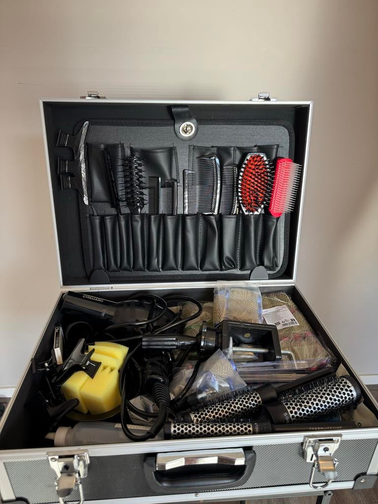 Complete Kappers Koffer met Diverse Benodigdheden, Sieraden, Tassen en Uiterlijk, Uiterlijk | Haarverzorging, Gebruikt, Overige typen