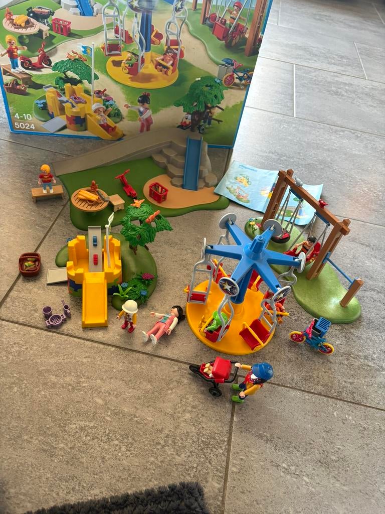 Playmobil speeltuin 5024 incl doos en boekje, Ophalen of Verzenden, Gebruikt, Complete set