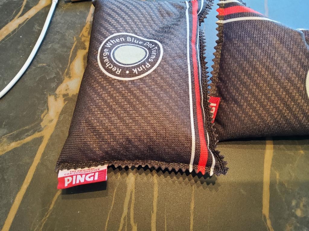 2 x PINGI auto ontvochtiger, Ophalen of Verzenden, Nieuw