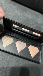 Laatste ‼️ Catrice highlighter te koop nieuw origineel ‼️‼️, Ophalen of Verzenden, Nieuw, Gehele gezicht, Make-up
