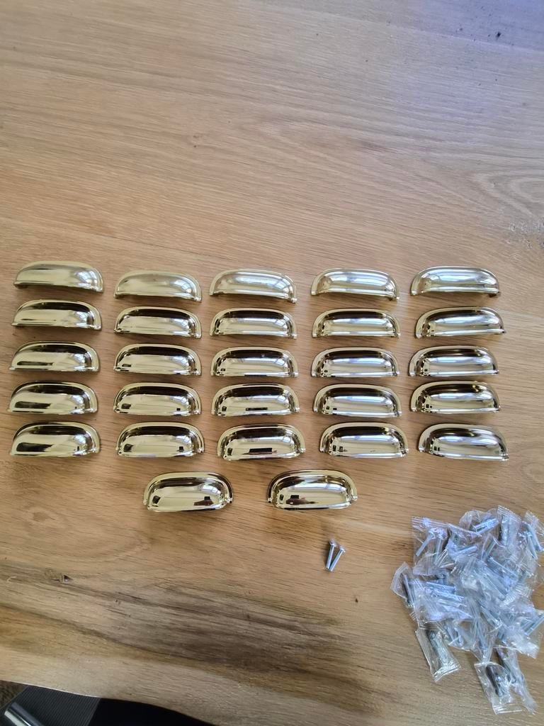 22x Messing Goudkleurige Komgrepen (keuken kastdeurgreepjes), Ophalen of Verzenden, Zo goed als nieuw, Koper of Messing, Klink of Kruk