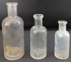 3 oude medicijnflesjes - bodemvondsten - Adv 342, Antiek en Kunst, Ophalen of Verzenden