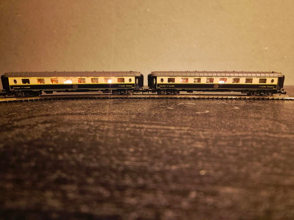 2x Rivarossi 9592 Personenrijtuig N-spoor, Hobby en Vrije tijd, Modeltreinen | N-Spoor, Ophalen of Verzenden, Gebruikt, Wagon