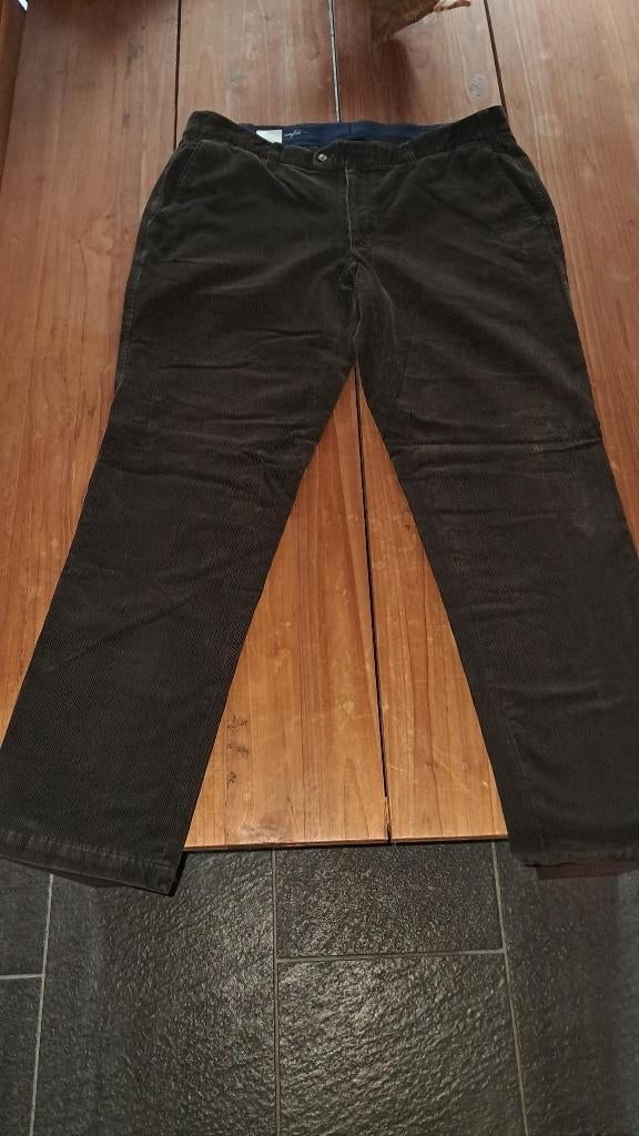 Donkerbruine geribde chino broek - Louisiana - Regular fit, Kleding | Heren, Ophalen, Maat 52/54 (L), Bruin, Zo goed als nieuw