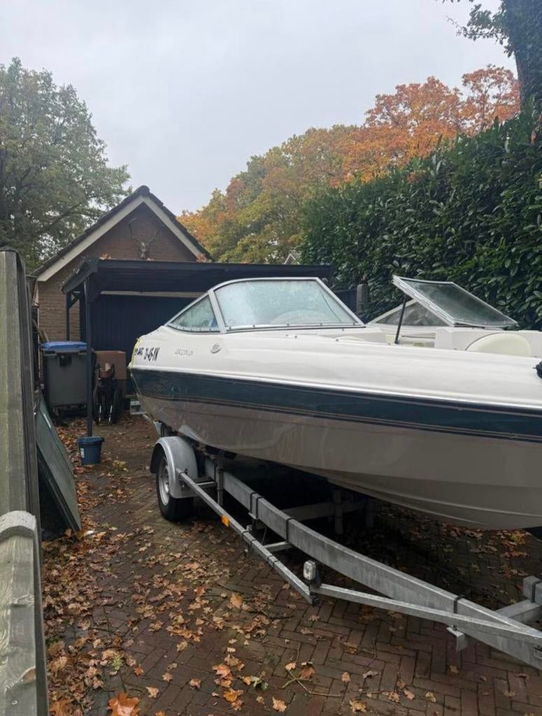 Four Winns Speedboot 17.5 ft, Ophalen, Gebruikt, Binnenboordmotor, 120 tot 200 pk