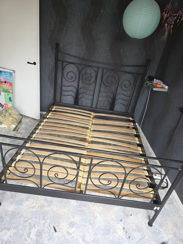 Zwart metalen framebed met lattenbodem, Ophalen, Gebruikt, Zwart, Tweepersoons