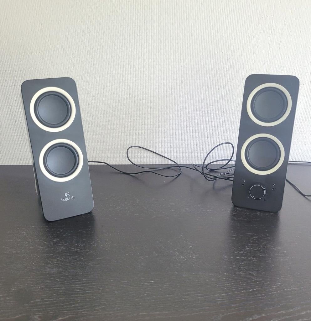 Logitech Z200 PC speakers, Computers en Software, Pc speakers, Ophalen of Verzenden, Zo goed als nieuw, Logitech