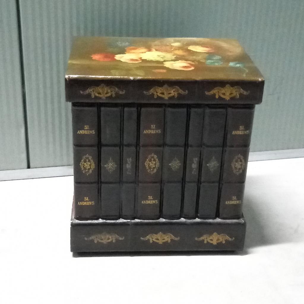 Vintage kistje in de vorm van een stapel boeken, Ophalen of Verzenden, Minder dan 50 cm, Minder dan 50 cm