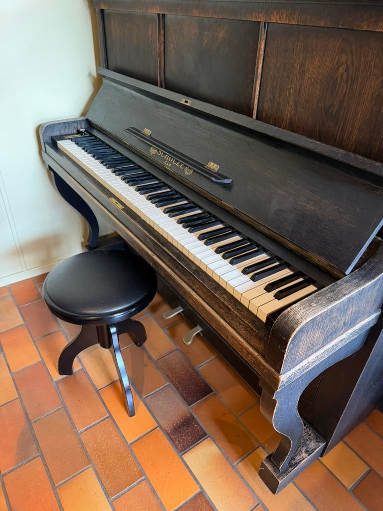 Antieke Scholze piano in goede staat, Muziek en Instrumenten, Piano's, Ophalen, Gebruikt, Zwart, Piano