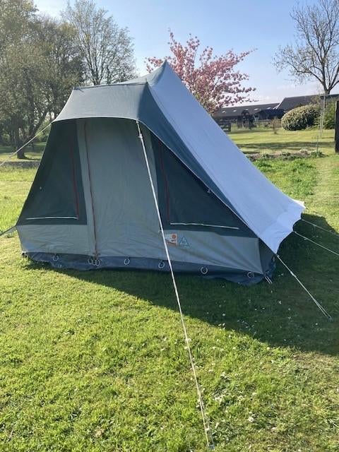 De Wit 3 persoons tent., Ophalen, Gebruikt, Tot en met 3