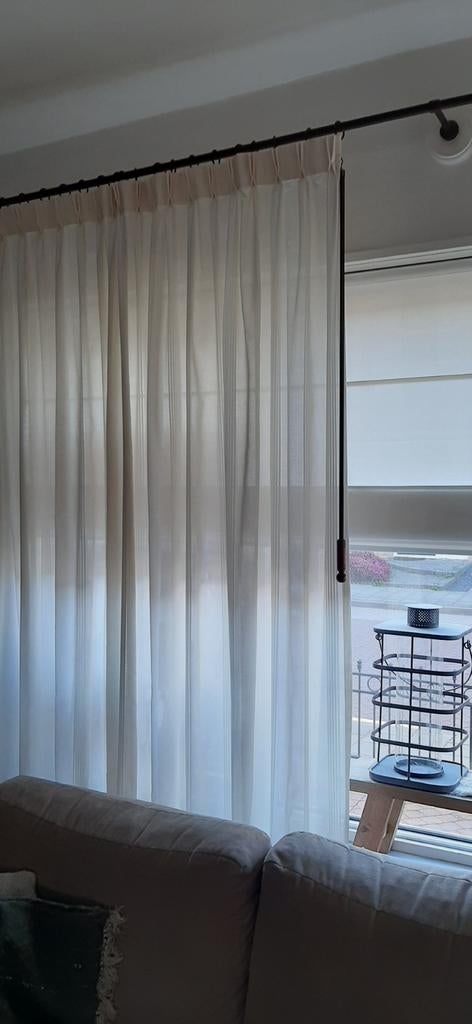 Mooie creme kleurige in between gordijnen. Voor 2 ramen., Huis en Inrichting, Stoffering | Gordijnen en Lamellen, Gebruikt, 200 cm of meer