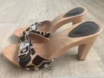 BIJNA NIEUW!!! Hoge panterprint kleppers Scholl mt 38, Scholl, Bruin, Zo goed als nieuw, Sandalen of Muiltjes