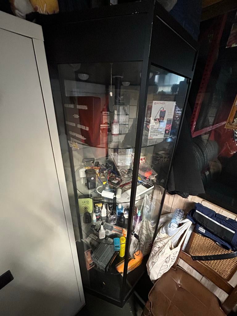 # 6-hoekige glazen vitrinekast met wielen Zwart, Met plank(en), 150 tot 200 cm, 25 tot 50 cm, 50 tot 100 cm