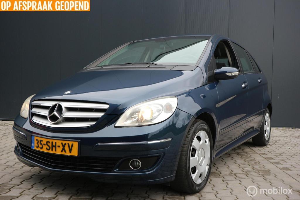 Mercedes B-klasse 200 Benzine AIRCO/CRUISE-CONTROL/TREKHAAK, Auto's, 136 pk, Gebruikt, 4 cilinders, Bedrijf