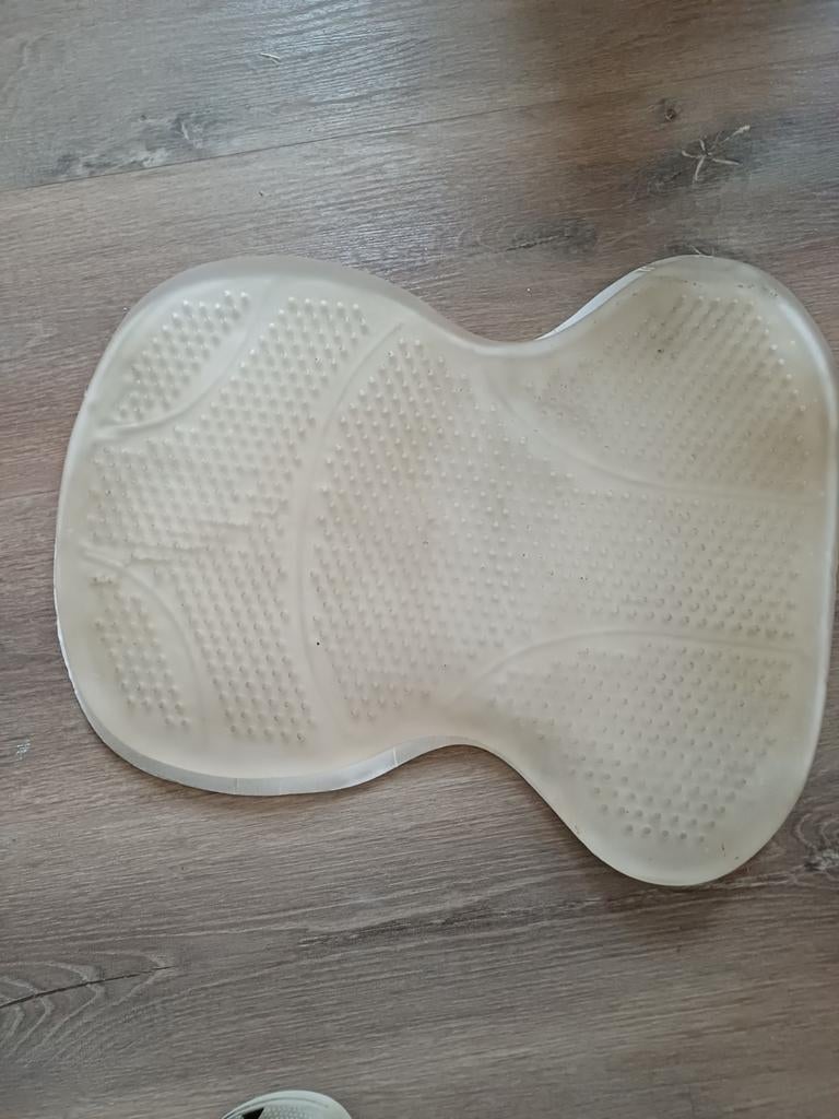 Gel pad zadelonderligger pfiff, Ophalen