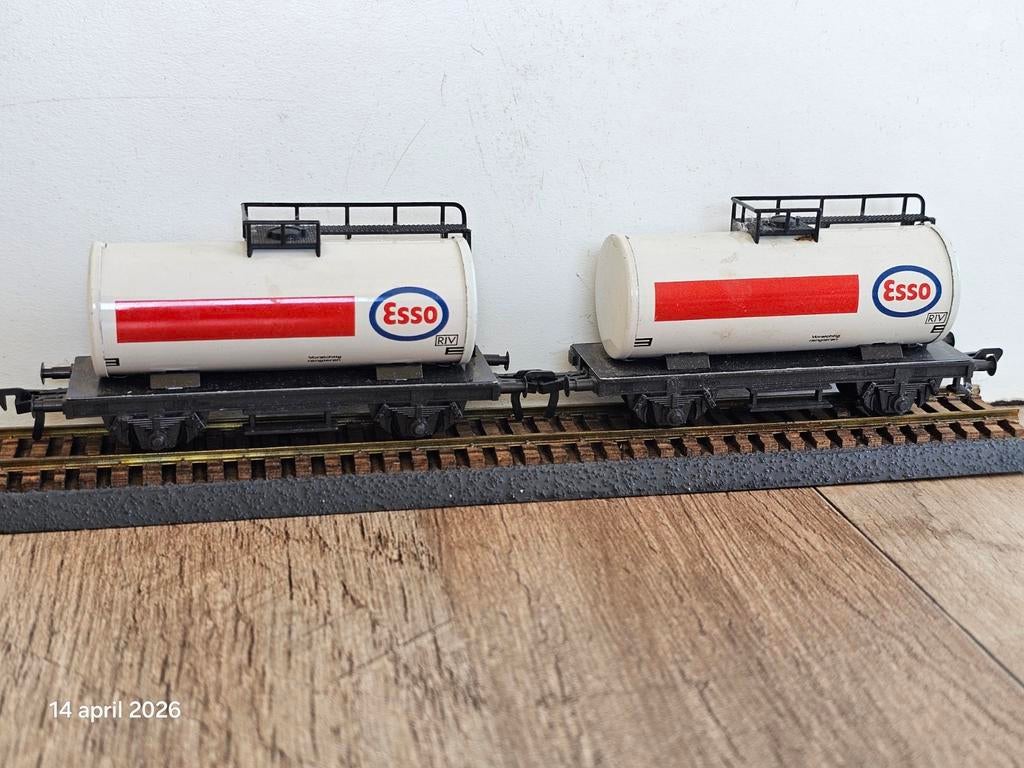 Modeltrein Ho fleischmann esso ketelwagens, 2x metaal, Ophalen of Verzenden, Gelijkstroom, Wagon, Fleischmann