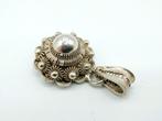 Antieke zilveren Zeeuwse knop hanger