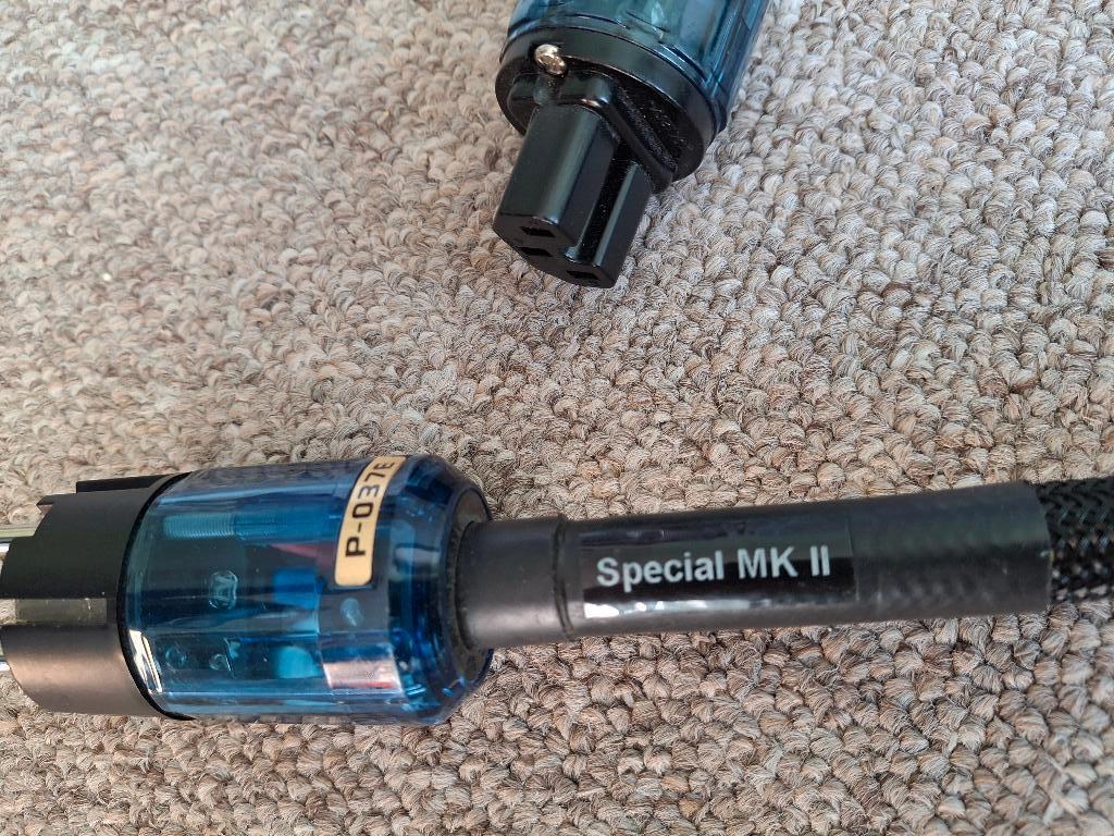 Netsnoer kabel (Johnvangent-Magic link Reference), Audio, Tv en Foto, Audiokabels en Televisiekabels, Ophalen of Verzenden, Zo goed als nieuw