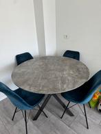 Moderne eettafel met 4 fluwelen stoelen, Ophalen, Overige materialen, Rond, Zo goed als nieuw