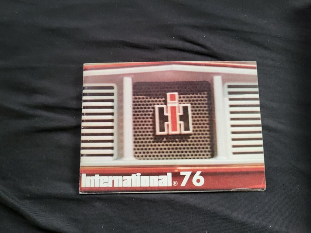 International ih mccormick ih tractor folder, Ophalen of Verzenden, Gelezen