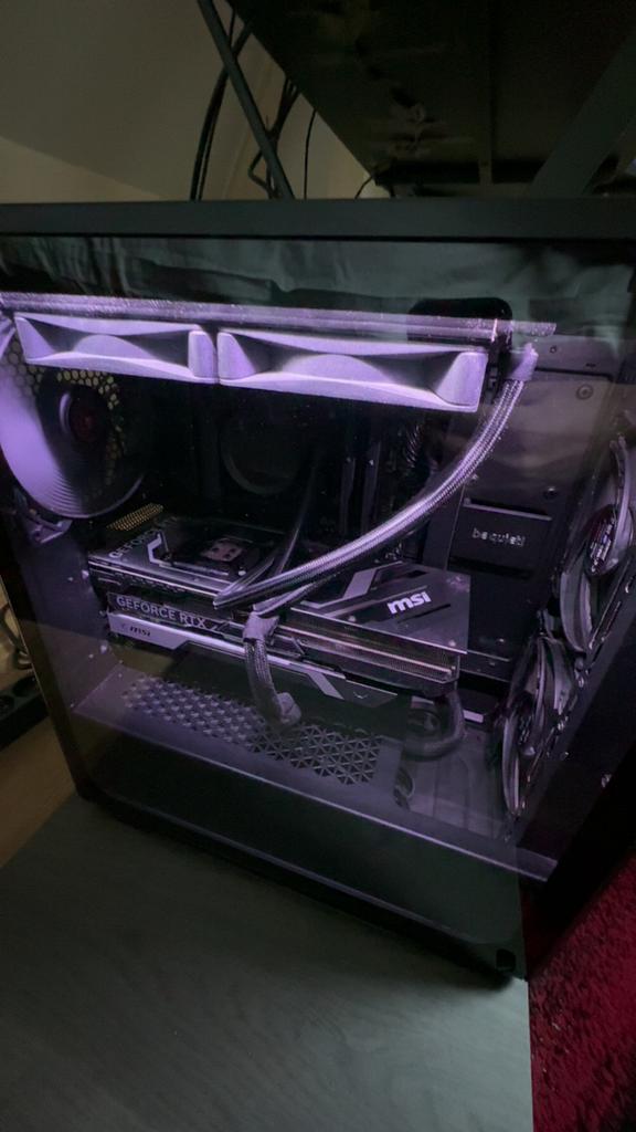 Gaming PC 4070RTX en Intel Core i7-13700K, Computers en Software, Ophalen of Verzenden, Zo goed als nieuw, 16-core, 4 Ghz of meer