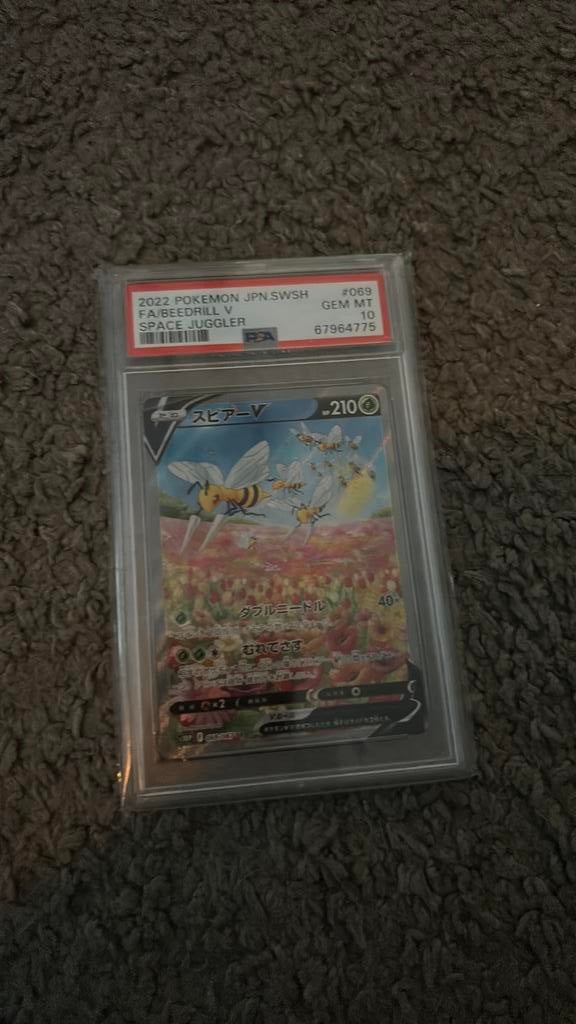 PSA 10 beedrill v #069, Ophalen of Verzenden, Zo goed als nieuw