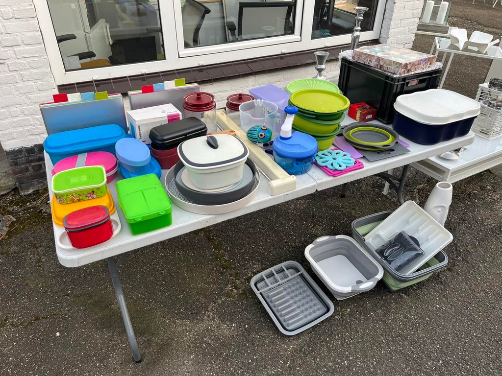 Grote garage opruiming garagesale rommelmarkt in Maastricht, Ophalen, Gebruikt